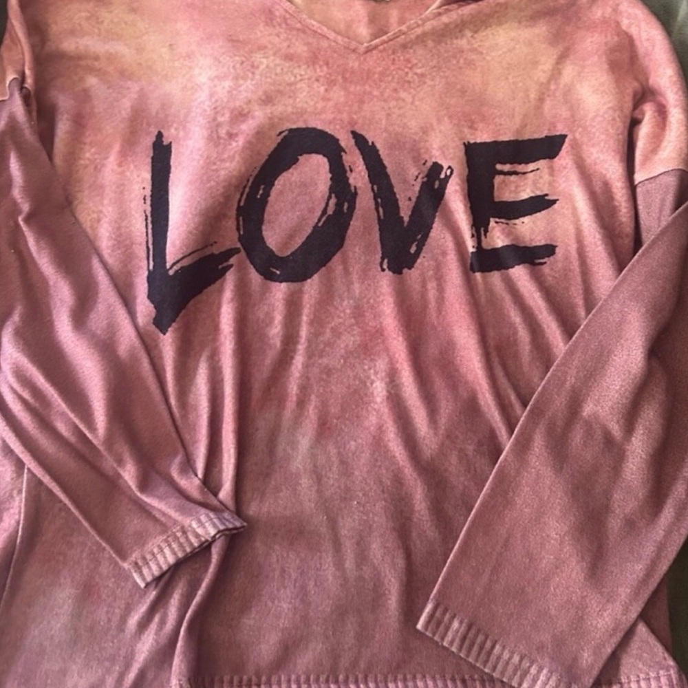MISSLOOK Pink Sweater with Black 'LOVE' Print